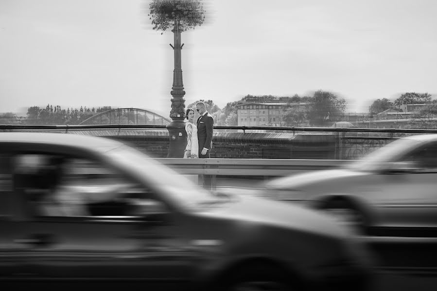 Wedding photographer Marcin Bogulewski (galeriaobrazu). Photo of 1 December 2018