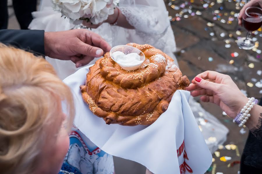 Fotografo di matrimoni Darya Denisova (denisovadaria). Foto del 29 dicembre 2018