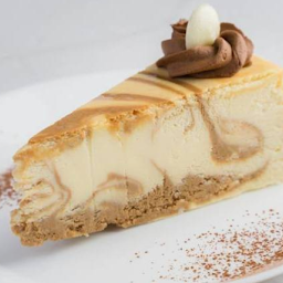 Dolce de Leche Cheesecake (Caramel Swirl)