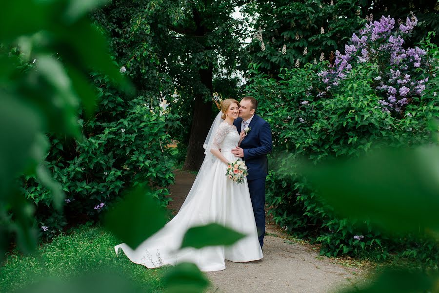 Fotógrafo de casamento Alena Ishina (colnce). Foto de 8 de junho 2017