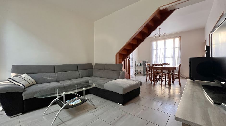 Vente maison 4 pièces 86 m² à Corbeil-Essonnes (91100), 239 500 €