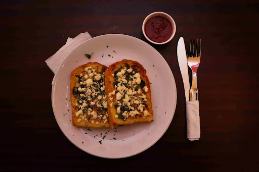 Cheesy Masala Bombay Toast