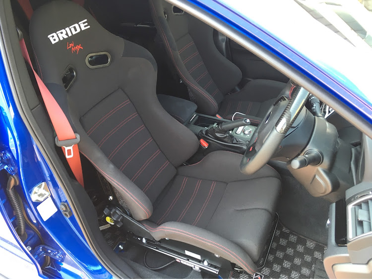WRX STIのスバル・WRX・WRX STI・#kuhlracing・BRIDE セミバケットシートに関するカスタム事例の投稿画像1枚目