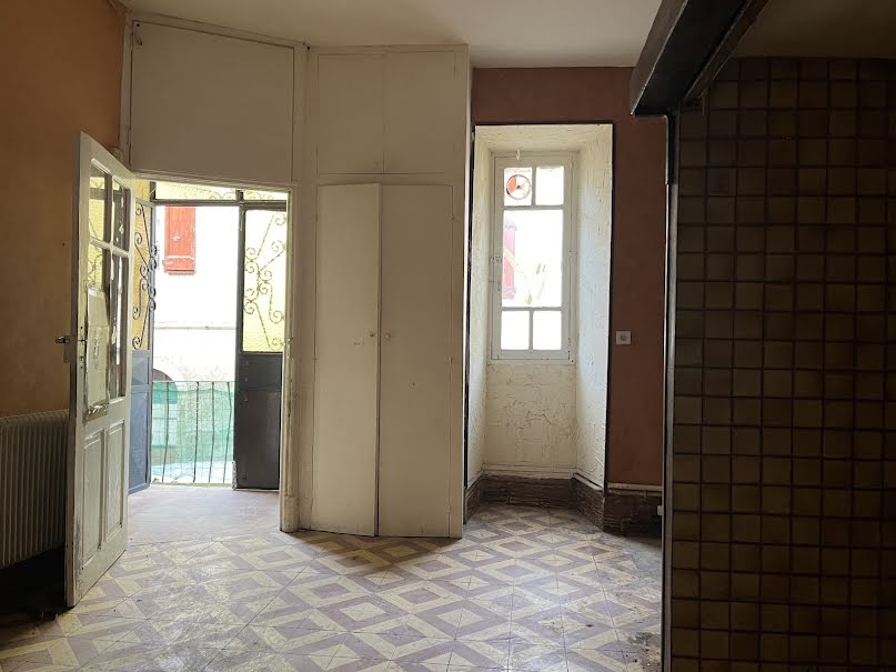 Vente appartement 5 pièces 86 m² à Millau (12100), 110 000 €