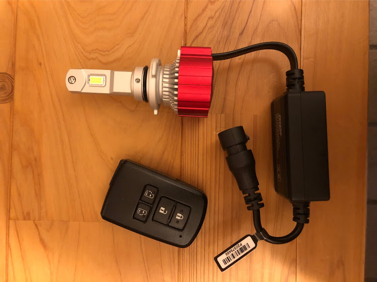 ロードスターのタダ・LED・モノは良かったよ・ポン着け不可に関するカスタム事例の投稿画像2枚目