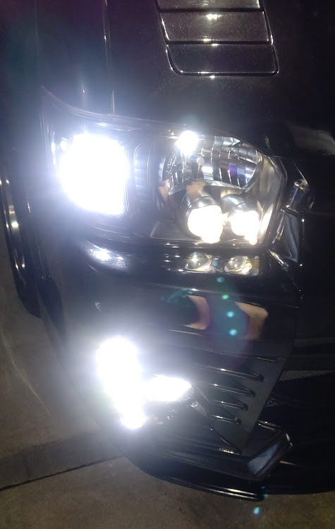 ハイエースバンの夜洗車・バブルジェット洗車スプレー・ウインカーポジション交換・TPMSご臨終・TPMS交換に関するカスタム事例の投稿画像5枚目