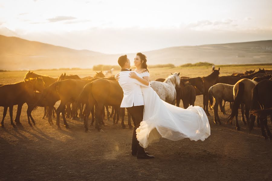 Fotografo di matrimoni Kadir Taha Bilen (kadirtahabilen). Foto del 2 dicembre 2021