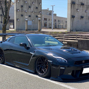 NISSAN GT-R R35