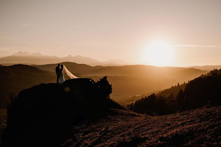 Svadobný fotograf Anna I Piotr Dziwak (fotodziwaki). Fotografia publikovaná 28. februára 2023