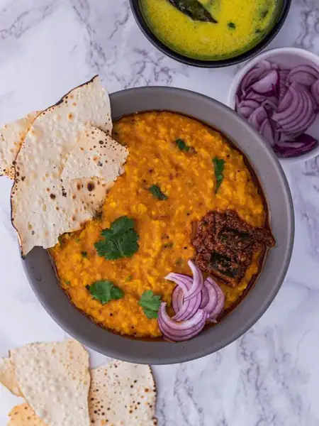 Masala Chatpata Dal Khichdi