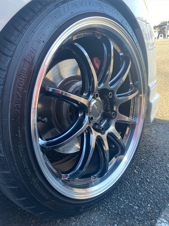 シビックタイプRのシビック タイプR FD2・ホイール交換・車高調整に関するカスタム事例の投稿画像2枚目