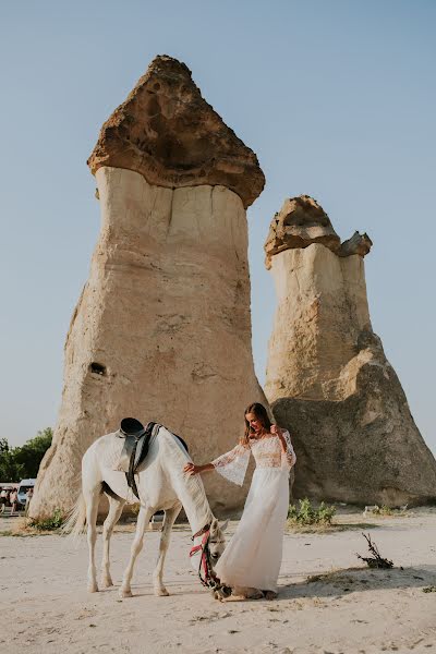 Fotógrafo de casamento Blanche Mandl (blanchebogdan). Foto de 8 de agosto 2018