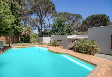 Maison avec piscine et jardin 1