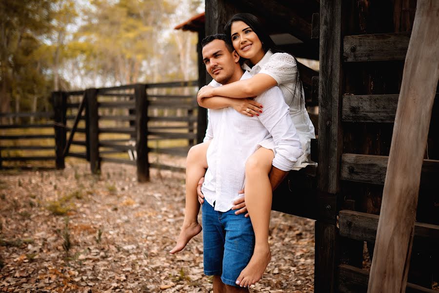 Fotografo di matrimoni Lindomar Faustino (lindomarfaustino). Foto del 20 ottobre 2021