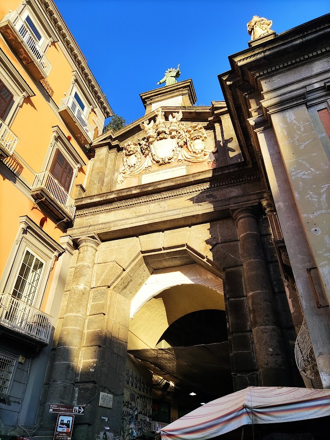 Nápoles y Costa Amalfitana: Arte, Aperol y Puestas de Sol - Blogs of Italy - Sábado 29 de octubre: Casco Antiguo y Palacio Real (3)