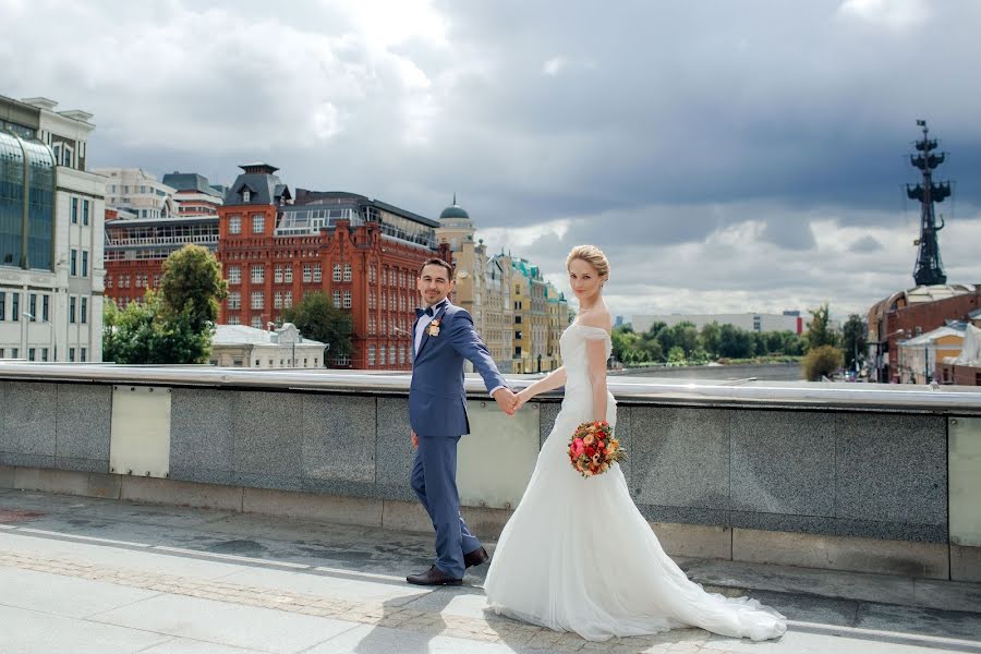 Fotografo di matrimoni Yuliya Tizengauz (loli). Foto del 15 gennaio 2016