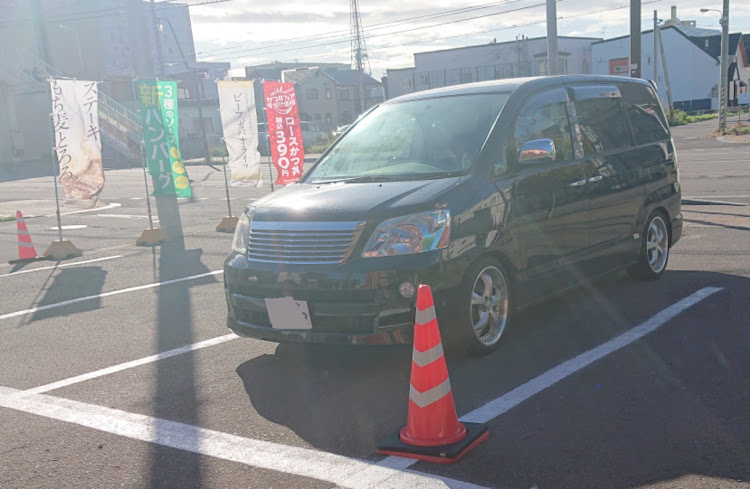 ノアのほっともっと駐車場・函館に関するカスタム事例の投稿画像1枚目