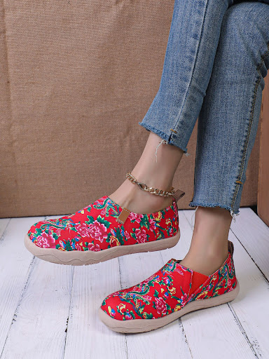 Title 4, Womens Round Toe Flat Bottom Comfortable Slip-...