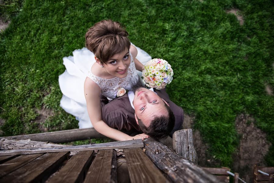 Fotografo di matrimoni Vlad Axente (vladaxente). Foto del 13 aprile 2016