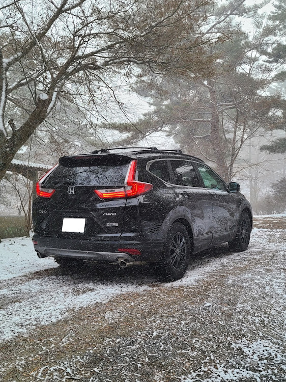 CR-Vの雪中キャンプ・CR-V・ホンダキャンプ・ブリザックDM-V3・HONDAキャンプに関するカスタム事例の投稿画像1枚目