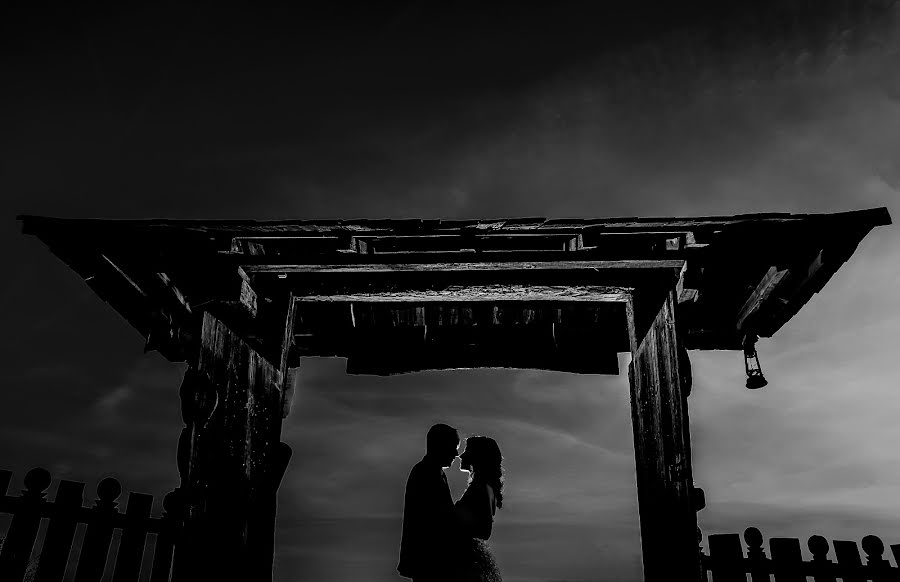 婚禮攝影師Zoran Marjanovic（uspomene）。2019 2月5日的照片