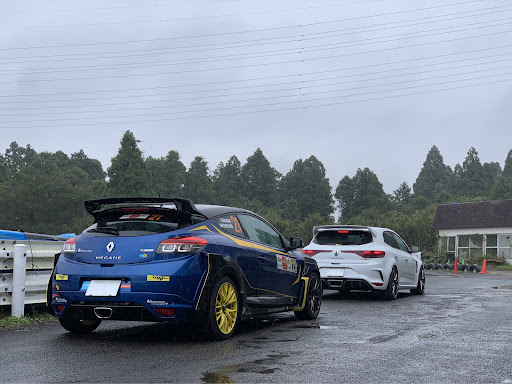 ルーテシア Rm5mのcarol Racing Renault Crr成田 ルノー祭り 10月も宜しくお願いします ルノー好きな人と繋がりたいに関するカスタム メンテナンスの投稿画像 車のカスタム情報はcartune