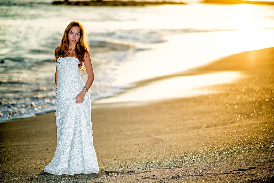 Photographe de mariage Lyudmila Bordonos (tenerifefoto). Photo du 29 mai 2014