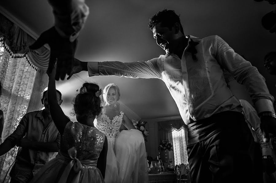 結婚式の写真家Ayrat Sayfutdinov (89177591343)。2016 9月5日の写真