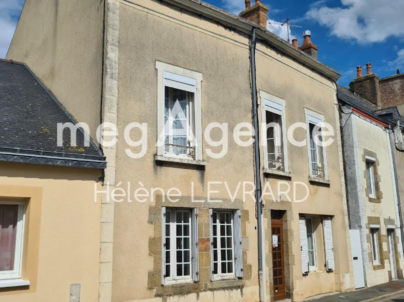 Vente maison 5 pièces 105 m² à Evron (53600), 100 900 €