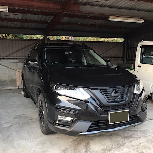 エクストレイル HNT32
