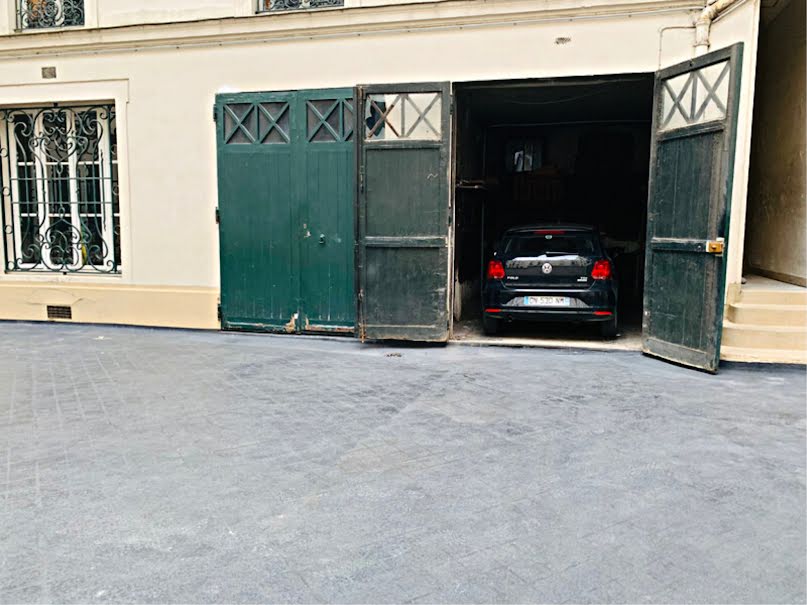 Location  parking  10.5 m² à Paris 8ème (75008), 196 €