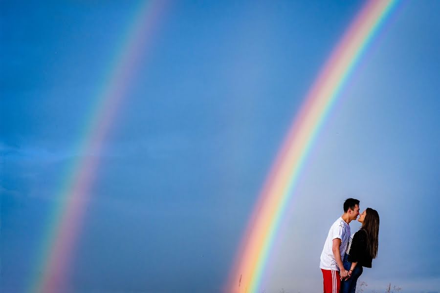 Fotógrafo de casamento Khoi Le (khoilephotograp). Foto de 2 de agosto 2019