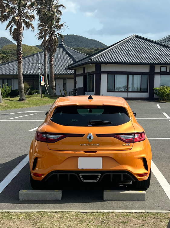 メガーヌ ハッチバックのルノーメガーヌRS・ドライブ・4月もよろしくお願い致します🌸・被災された皆さまお見舞い申し上げます・福岡県糸島市　公園聖地駐車場に関するカスタム事例の投稿画像3枚目