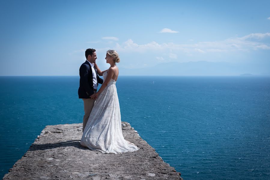 Fotografo di matrimoni Constantinos Papacheimonas (krbx5ms). Foto del 19 settembre 2021