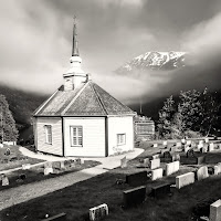 Piccolo cimitero di montagna di 