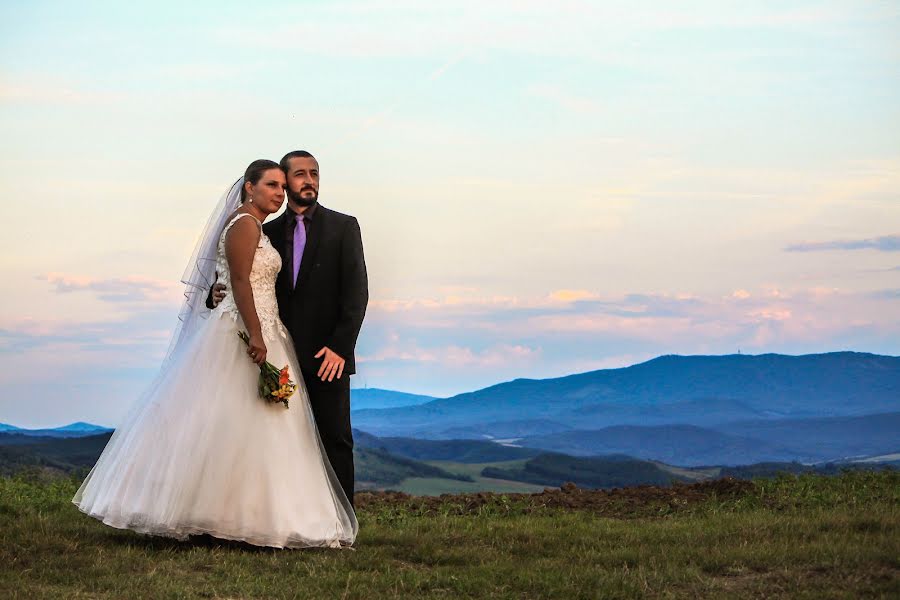 Photographe de mariage Richárd Nagy (llrphoto10). Photo du 2 août 2021