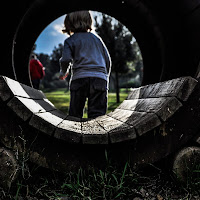 Dentro al gioco di un bambino di 