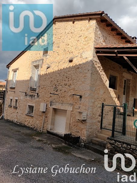 Vente maison 5 pièces 145 m² à Lussas-et-Nontronneau (24300), 153 000 €