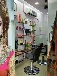 Pooja Hair & Beauty Care photo 1