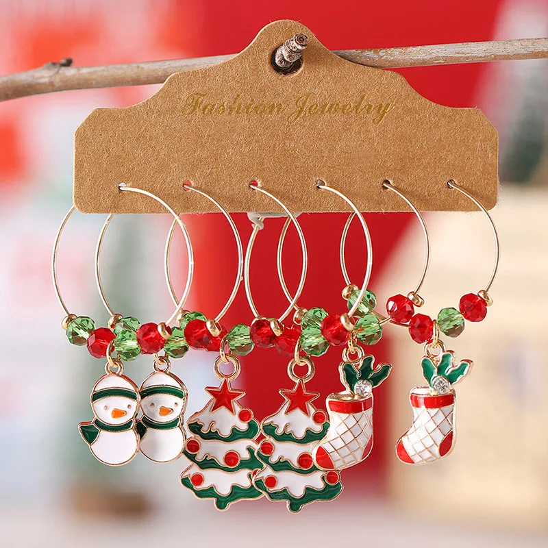 Novos Brincos de Natal Versáteis Moda Criativa Festival Feriado Pingente de Contas Adicione um toque festivo e único ao seu visual com estes brincos charmosos.