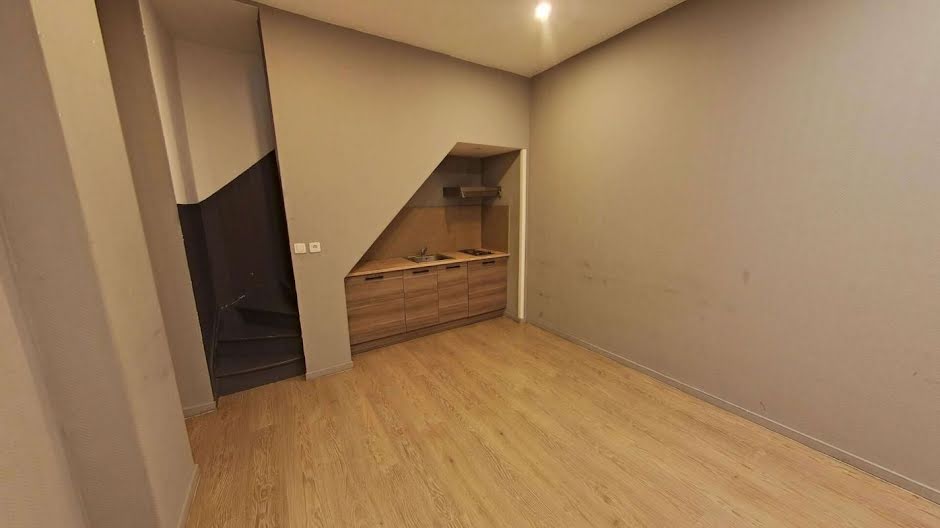 Location  appartement 2 pièces 41 m² à Lille (59000), 640 €