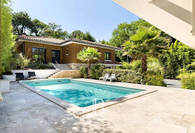 House with pool and terrace 3