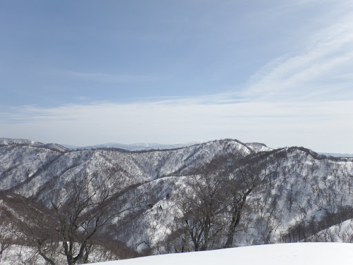 神又峰（右奥）を振り返る