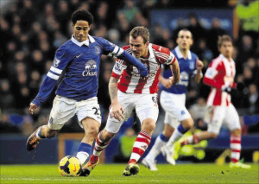 CONDUCTOR: Everton midfielder Steven Pienaar will be key to his side's hopes of upsetting Man United tonight and reinforcing their top-four credentials. Photo: Jan Kruger/Getty Images