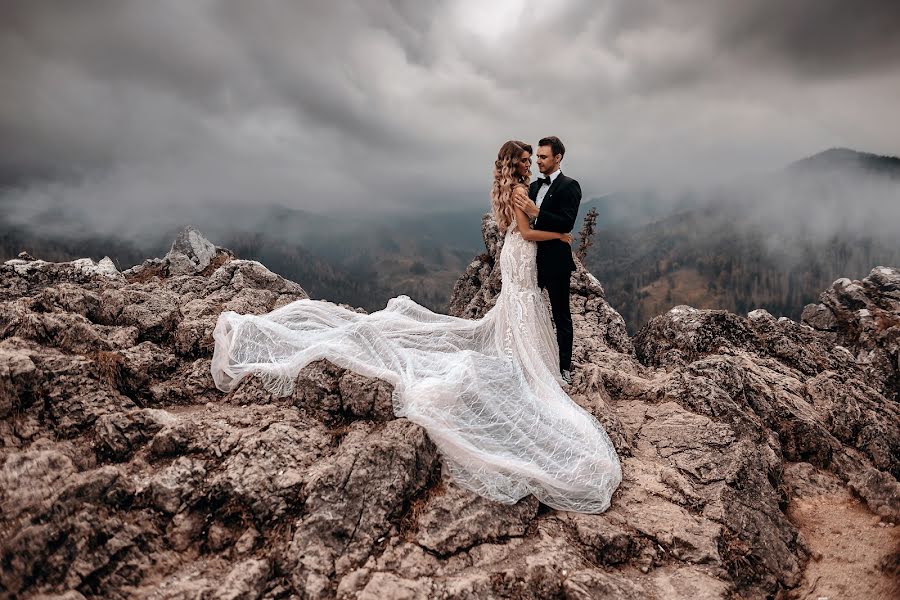 Fotografer pernikahan Wojtek Witek (witek). Foto tanggal 18 Februari 2022