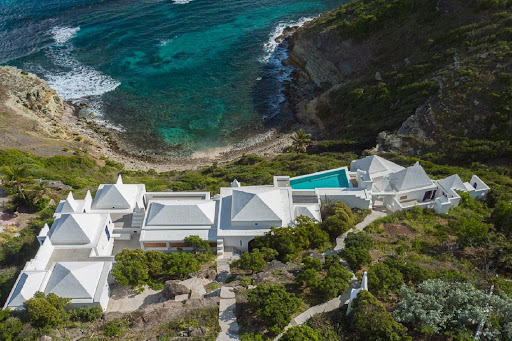 Villa en bord de mer avec jardin 1