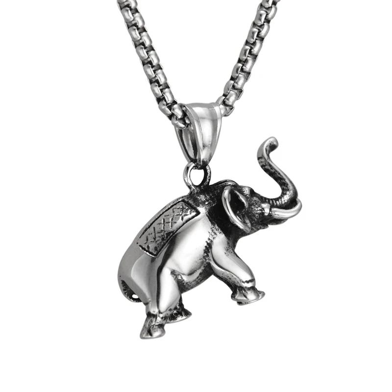 Collier Hip Hop en acier titane avec éléphant gravé, un accessoire de mode pour hommes et femmes. Design unique et durable, parfait pour un cadeau.