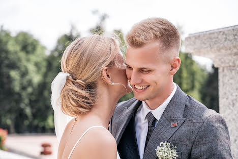 Fotógrafo de casamento Slavyana Yaroshuk (slavianayarashuk). Foto de 24 de dezembro 2021