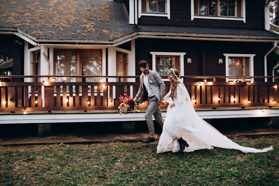 Fotografo di matrimoni Irina Shkura (irashkura). Foto del 16 ottobre 2017