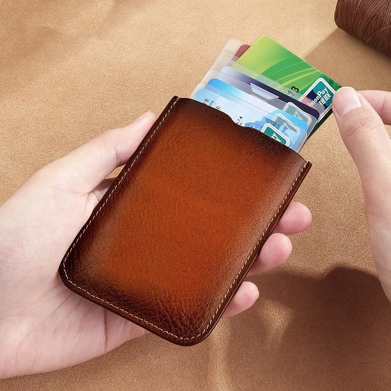 Novo Porta-Cartões Masculino Ultra-fino. Armazenamento prático e elegante para seus cartões e dinheiro. Leve seus essenciais com segurança e organização.